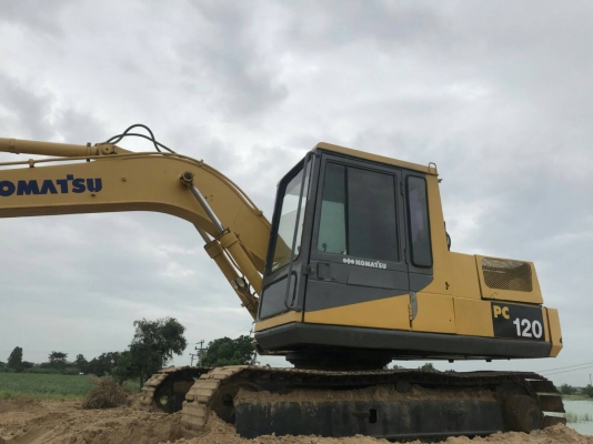 ขายด่วน!! Komatsu PC120-3 สภาพพร้อมใช้ค่ะ ขายด่วน!! Komatsu PC120-3 สภาพพร้อมใช้ค่ะ