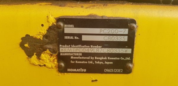 ขายด่วน!! Komatsu PC200-7 สภาพสวยค่ะ ขายด่วน!! Komatsu PC200-7 สภาพสวยค่ะ