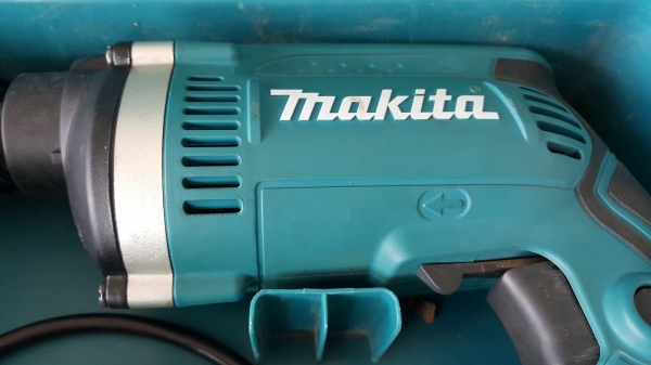 สว่าน Makita สว่าน Makita
