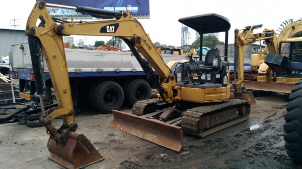 CATERPILLAR รุ่น 304C CR