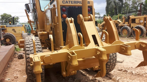ขายรถเกรด CAT140G รถเก่านอกญี่ปุ่นถ้าเอาสแกนรีฟายหน้าก็ได้เราเปลียนให้เอกสารอินวอยรารคา 3,300,000 ต่อรอง