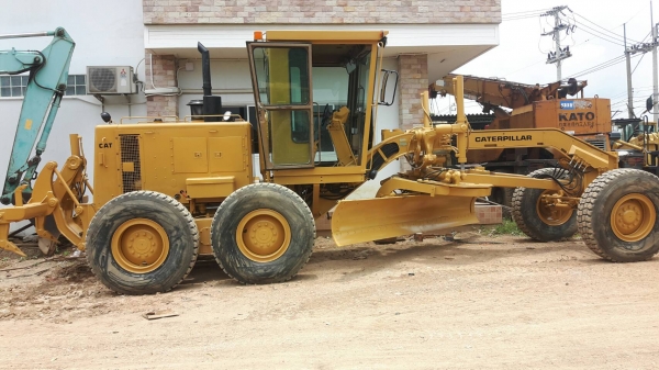 ขายรถเกรด CAT140G รถเก่านอกญี่ปุ่นถ้าเอาสแกนรีฟายหน้าก็ได้เราเปลียนให้เอกสารอินวอยรารคา 3,300,000 ต่อรอง