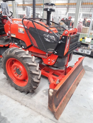 แทรกเตอร์ M7040 Max พร้อมใช้งาน ผ่อนได้ 6 ปี มีรับประกัน สนใจติดต่อเซลสันต์ 092-2603737