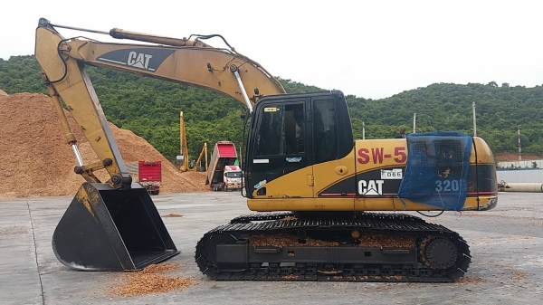 ขาย 1,150,000 CAT 320 D เล่มทะเบียน ไฟฟ้าครบ เครื่องดี ปั้มแรง เอวแน่น ช่วงล่างเต็ม รถพร้อมใช้งาน รถอยู่ ระยอง 090-772-3710 090-772-3708 ขาย 1,150,000 CAT 320 D เล่มทะเบียน ไฟฟ้าครบ เครื่องดี ปั้มแรง เอวแน่น ช่วงล่างเต็ม รถพร้อมใช้งาน รถอยู่ ระยอง 090-772-3710 090-772-3708