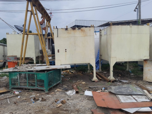 ถังบรรจุของเหลว5000ลิตรกว้าง1.8 ยาว1.8เมตร สูง1.6เมตร ขาสูง60เซน หนา5มิล ราคาใบละ16,000 บาท สเตนเลสใบละ40,000บาทมีเหล็ก2ใบสเตนเลส1ใบ ถังบรรจุของเหลว5000ลิตรกว้าง1.8 ยาว1.8เมตร สูง1.6เมตร ขาสูง60เซน หนา5มิล ราคาใบละ16,000 บาท สเตนเลสใบละ40,000บาทมีเหล็ก2ใบสเตนเลส1ใบ