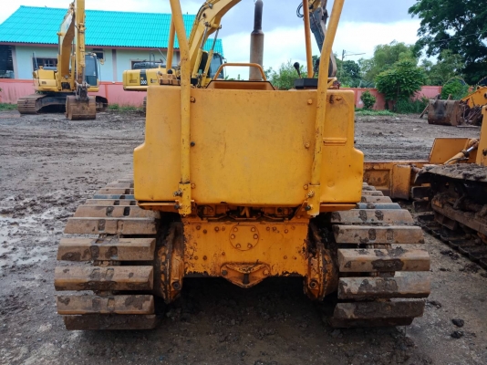 ขายรถแทรคเตอร์โคมัสสุD2รุ่น5 ขายรถแทรคเตอร์โคมัสสุD2รุ่น5