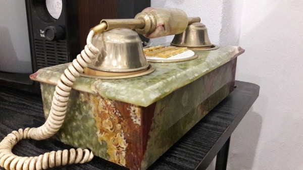 โทรศัพท์หินอ่อนโบราณ