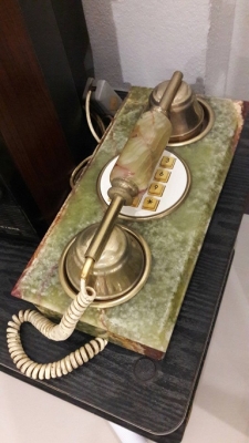 โทรศัพท์หินอ่อนโบราณ