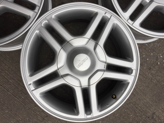 ขายล้อป้ายแดง D-Max ขอบ16 6/139 ชุดละ 5,500 บาท