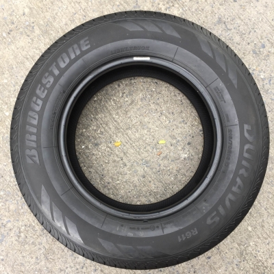 ขายยาง BRIDGESTONE DURAVIS R611 215-70-16 ปี12 ชุดละ 3,500 บาท ขายยาง BRIDGESTONE DURAVIS R611 215-70-16 ปี12 ชุดละ 3,500 บาท