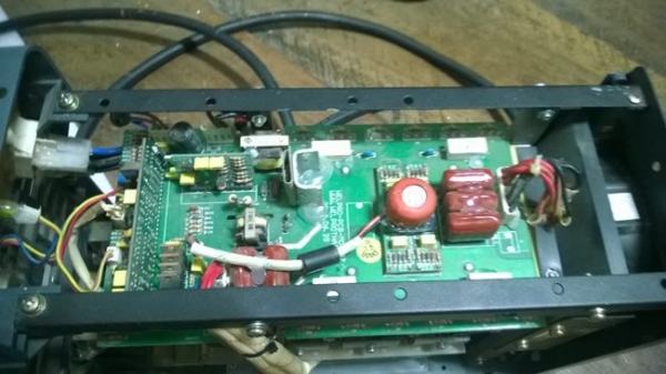 ขายตู้เชื่อมยี่ห้อดี Cliff 205A ขายตู้เชื่อมยี่ห้อดี Cliff 205A