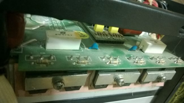 ขายตู้เชื่อมยี่ห้อดี Cliff 205A ขายตู้เชื่อมยี่ห้อดี Cliff 205A