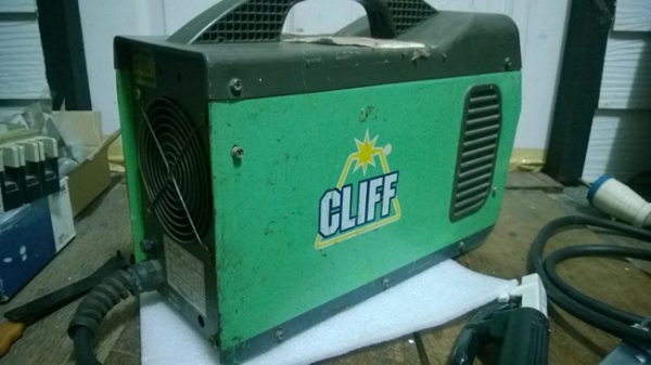ขายตู้เชื่อมยี่ห้อดี Cliff 205A ขายตู้เชื่อมยี่ห้อดี Cliff 205A