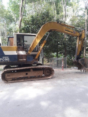 ขายรถขุดPC60-6..คอนโทนสั้น เล่มทะเบียน รถสภาพดี