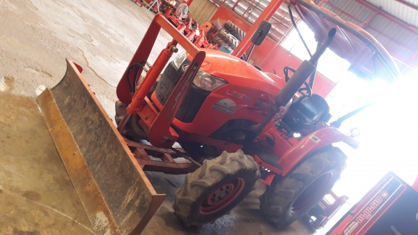 รถแทรกเตอร์มือสอง รถแทรกเตอร์มือสอง