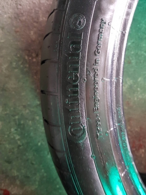ขอบ18​ 235/40R18​ CONTINENTIAL CONTI​ MAXX​ Contact MC5 ปี16​ โทร.0814273941