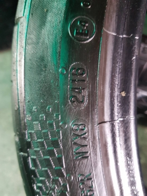 ขอบ18​ 235/40R18​ CONTINENTIAL CONTI​ MAXX​ Contact MC5 ปี16​ โทร.0814273941