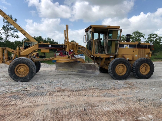 140H#2ZK07,000 ปี2001 ซีเรียลสูงๆ  จาก USA ราคาดีมากๆ รวมติดตั้ง Scarifier หน้า โทร.092-929-9942 ธีรเทพ