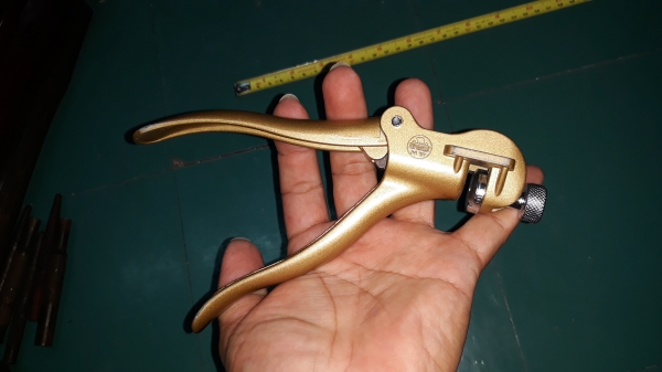 ขายคัดคองเลื่อยSOMAX NO.250 MADE JAPAN. ใหม่เก่าเก็บ ขายคัดคองเลื่อยSOMAX NO.250 MADE JAPAN. ใหม่เก่าเก็บ