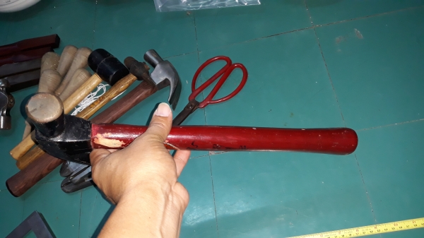 ขายค้อนหงอนตรากระรอกบินขนาด27mm.เก่าเก็บ ขายค้อนหงอนตรากระรอกบินขนาด27mm.เก่าเก็บ