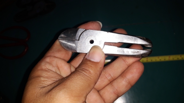 ขายคีมตัดงานหนักต่อด้ามได้ MADE IN TAIWAN. มือสองคมแข็งแรง