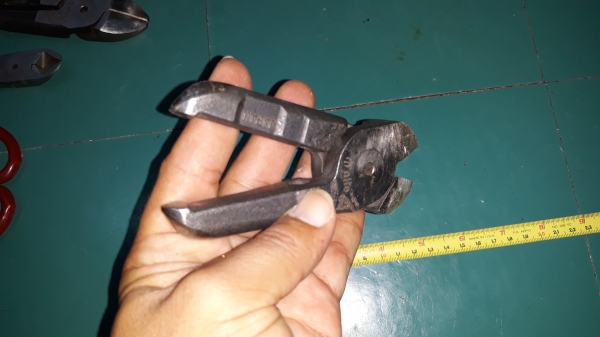 ขายคีมตัดงานหนักต่อด้ามได้ MADE IN JAPAN.มือสองคมแข็งแรง