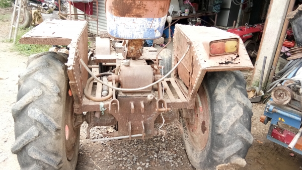 ขายตัวลือไกล4เกรียเดินน้า4เกรียถอยกลังมีระบบร๊อกล้อครับ