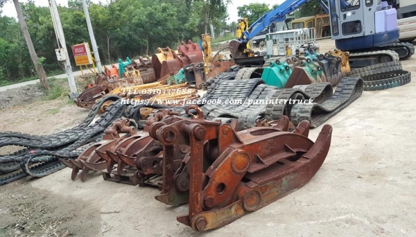 FROM JAPANตัวคีบปากหนีบไม้FORK GRAB- MAC-SP2**สำหรับรถขุดไซค์200 /สวมบูทสลัก80มิล /สนใจรีบติดต่อ0819337688