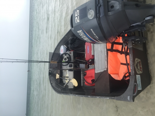 ขายเรืออลู 14 ฟุต เครื่อง Yamaha 25 แรง 4 จังหวะ พร้อมอุปกรณ์ครบ