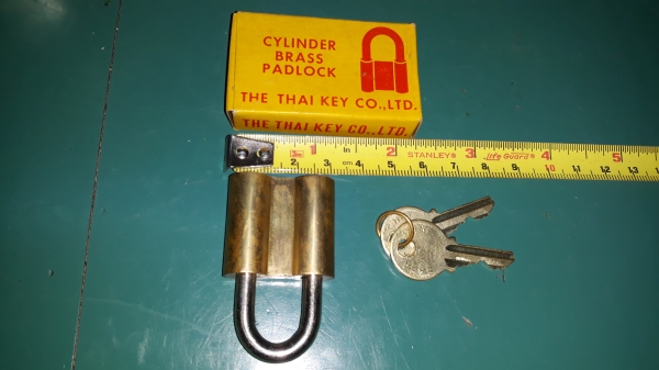 ขายแม่กุญแจทองเหลืองวินเทจ MADE IN HONGKONG. ใหม่เก่าเก็บ ขายแม่กุญแจทองเหลืองวินเทจ MADE IN HONGKONG. ใหม่เก่าเก็บ