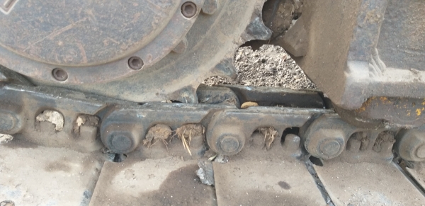 Sk135 yy03 ไฟฟ้าครบระบบดีเอวแน่น โซ่ใหม่ Sk135 yy03 ไฟฟ้าครบระบบดีเอวแน่น โซ่ใหม่