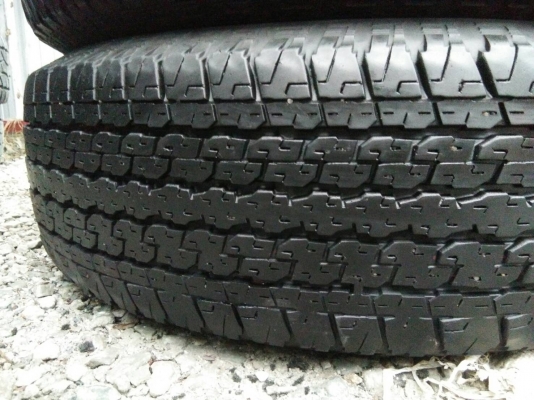 ขายยาง 245/70R16 บริดตสโตน ปี16 ชุดละ 3800 บาท