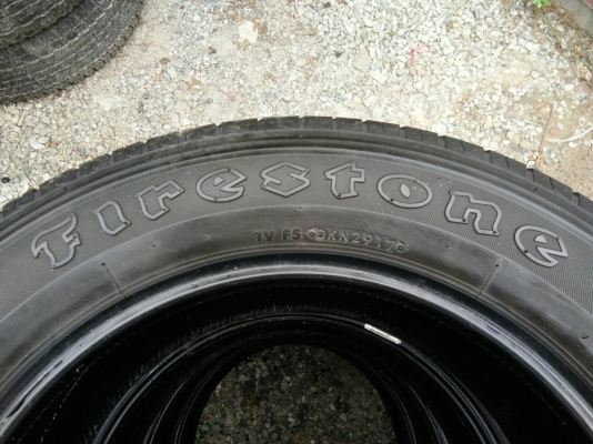 ขายยาง 225/65R17 ไฟร์สโตน ปี17 สวยสด ชุดละ 3900 บาท