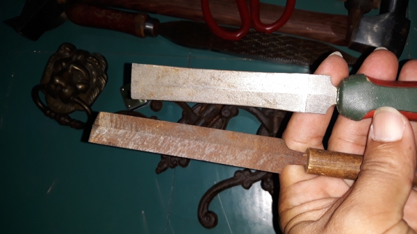 ขายตะไบขนนกแพ็ค2อัน MADE IN JAPAN.เก่ามือสอง
