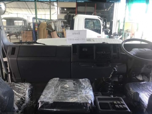 หัวรถยี่ห้อ ISUZU รุ่น 240/300