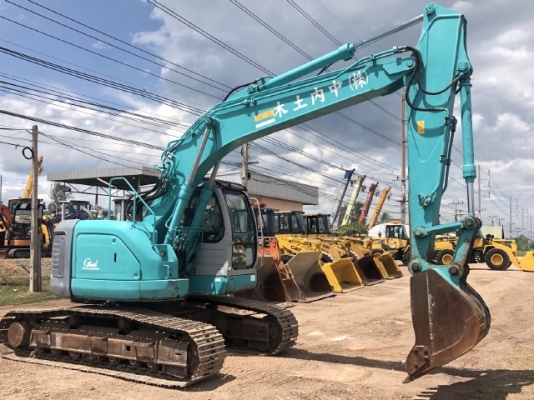 ขายรถขุด KOBELCO SK200SR มีลายหัวกระแทก รถนอกนำเข้าเองจากญี่ปุ่น สภาพสวยพร้อมใช้ มีVDOการทำงานครับ