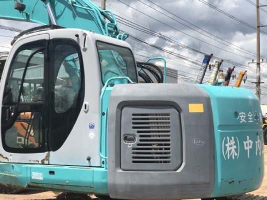 ขายรถขุด KOBELCO SK200SR มีลายหัวกระแทก รถนอกนำเข้าเองจากญี่ปุ่น สภาพสวยพร้อมใช้ มีVDOการทำงานครับ