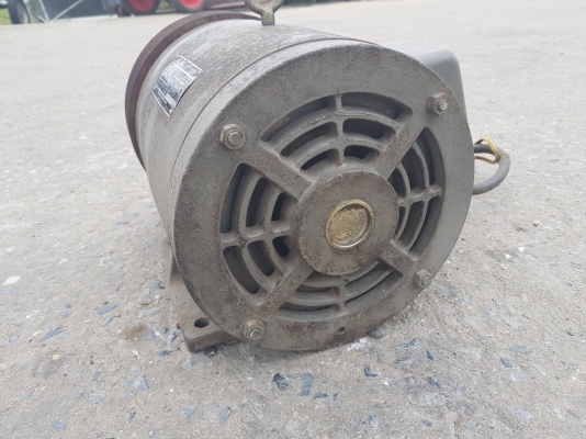 มอเตอร์ญี่ปุ่น 3 เฟต 5แรงม้า สภาพสวยใช้งานได้ มือสอง จากญี่ปุ่น