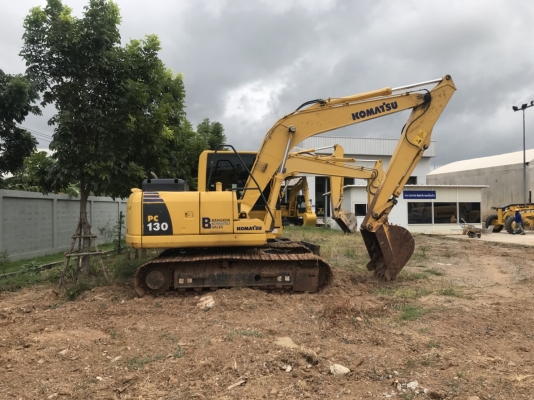 ขายด่วน!! Komatsu PC130-8 สภาพสวยค่ะ