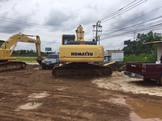 ขายด่วน!! Komatsu PC200-8 สภาพสวยๆค่ะ