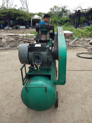 ขาย ปั้่มลม ฟูเช็ง 15แรง 300ลิตร สวย ใช้งานได้ปกติค่ะ