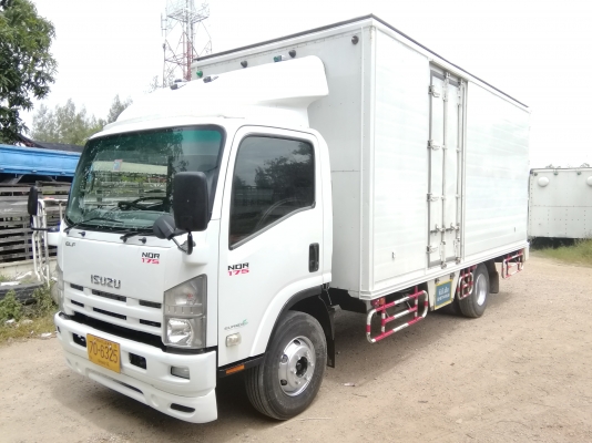 6 ล้อกลาง *EURO.3* ISUZU NQR 175 แรงม้า *คอมมอนเรว * ยาว 5.50ม.* รถสวยเดิม+สวยจริง *รถห้างแท้ * (มีเ