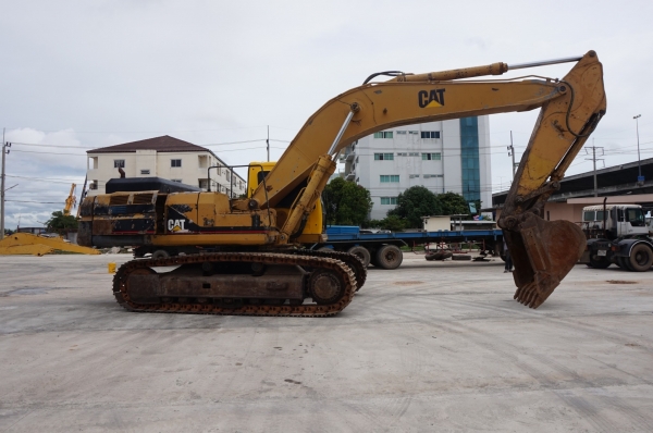 ขายรถแบคโฮ CAT330 สนใจติดต่อ ผึ้ง 095-0563605 ขายรถแบคโฮ CAT330 สนใจติดต่อ ผึ้ง 095-0563605