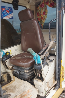 ขายรถแบคโฮ CAT330 สนใจติดต่อ ผึ้ง 095-0563605 ขายรถแบคโฮ CAT330 สนใจติดต่อ ผึ้ง 095-0563605