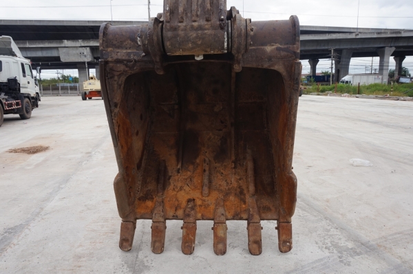 ขายรถแบคโฮ CAT330 สนใจติดต่อ ผึ้ง 095-0563605 ขายรถแบคโฮ CAT330 สนใจติดต่อ ผึ้ง 095-0563605