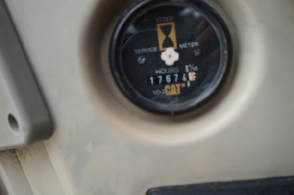 ขายรถแบคโฮ CAT330 สนใจติดต่อ ผึ้ง 095-0563605 ขายรถแบคโฮ CAT330 สนใจติดต่อ ผึ้ง 095-0563605