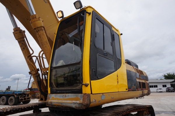 ขายรถแบคโฮ CAT330 สนใจติดต่อ ผึ้ง 095-0563605 ขายรถแบคโฮ CAT330 สนใจติดต่อ ผึ้ง 095-0563605