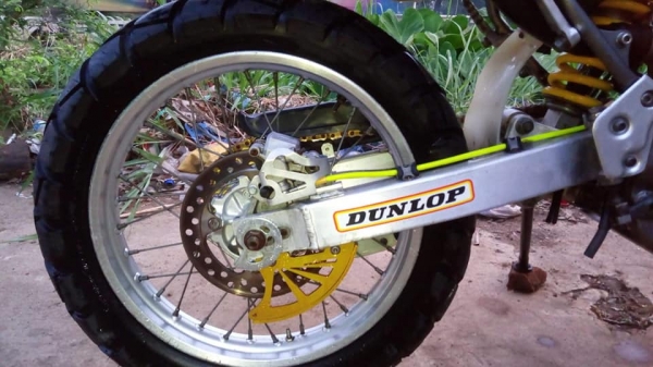 ขายรถประมูลมาคับ xr400 สภาพนี้ ของแต่งล้นเครื่องฟิต.สตาดติดง่าย..คับราคา85000 ลดเหลือ75000 มีอะไรแลก ขายรถประมูลมาคับ xr400 สภาพนี้ ของแต่งล้นเครื่องฟิต.สตาดติดง่าย..คับราคา85000 ลดเหลือ75000 มีอะไรแลก