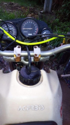 ขายรถประมูลมาคับ xr400 สภาพนี้ ของแต่งล้นเครื่องฟิต.สตาดติดง่าย..คับราคา85000 ลดเหลือ75000 มีอะไรแลก ขายรถประมูลมาคับ xr400 สภาพนี้ ของแต่งล้นเครื่องฟิต.สตาดติดง่าย..คับราคา85000 ลดเหลือ75000 มีอะไรแลก