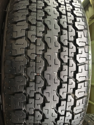 ยาง Bridgestone 245-70-16 ปลายปี 17 ดอกเต็มๆ มีตุ่มลาง ยาง Bridgestone 245-70-16 ปลายปี 17 ดอกเต็มๆ มีตุ่มลาง